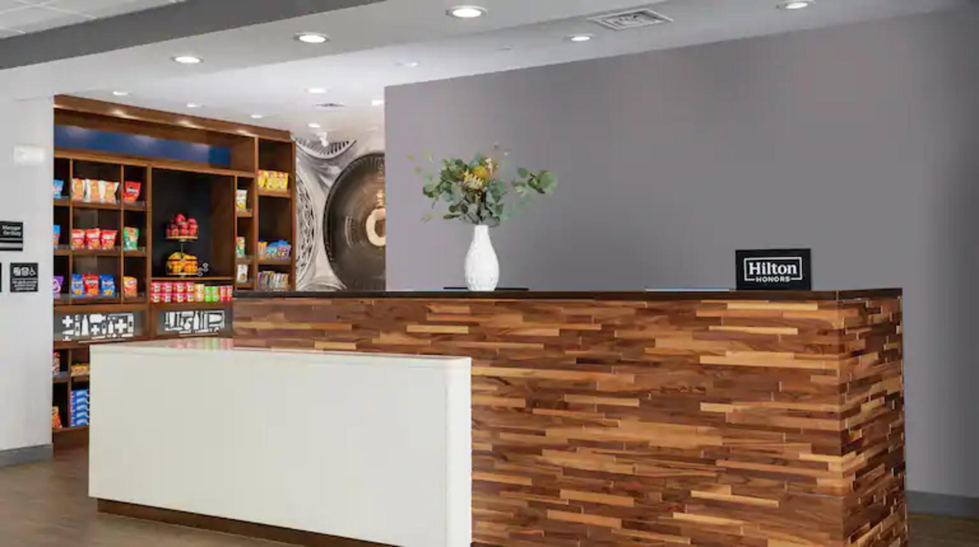 Hampton Inn & Suites Keene Buitenkant foto