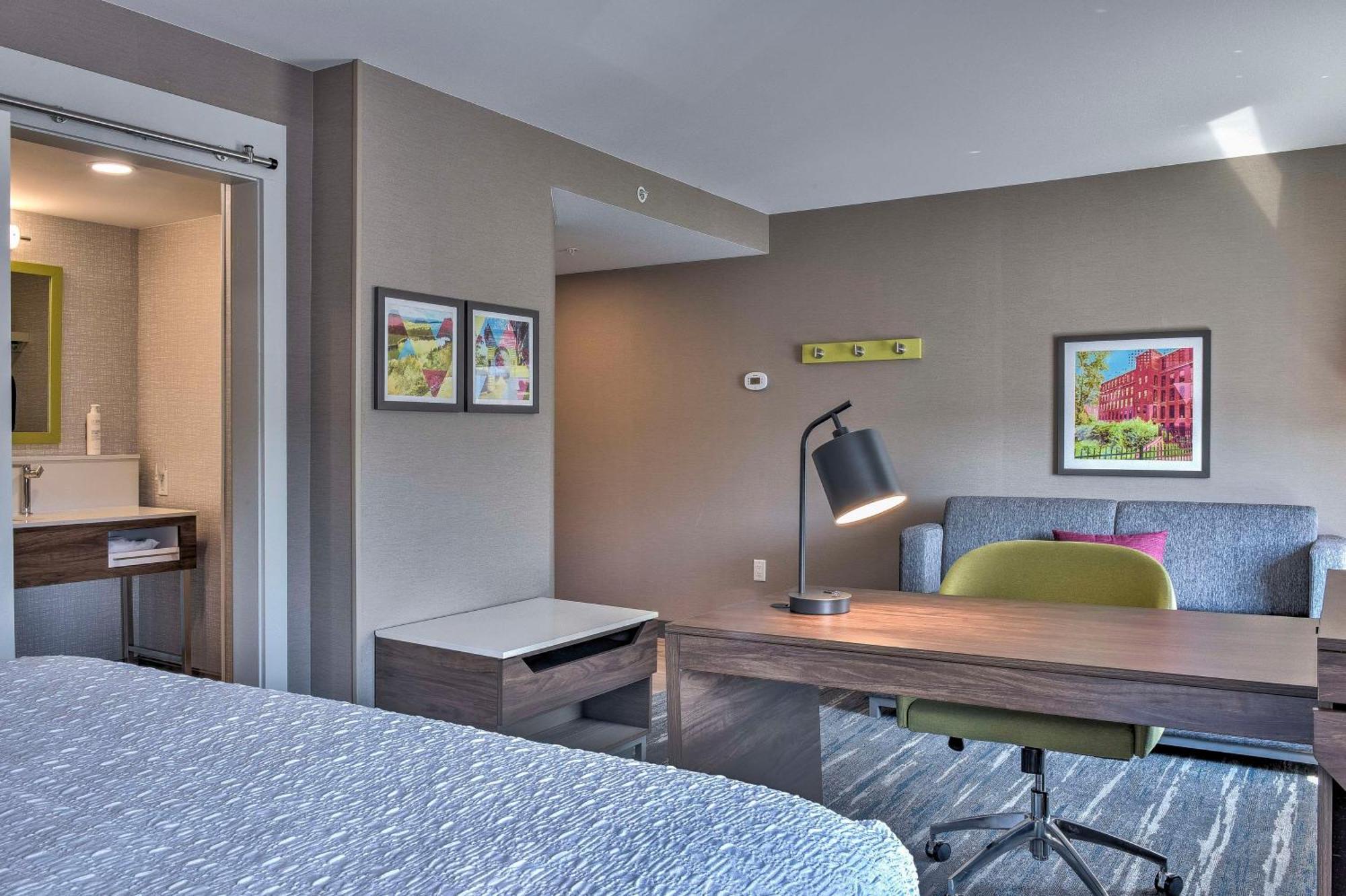 Hampton Inn & Suites Keene Buitenkant foto