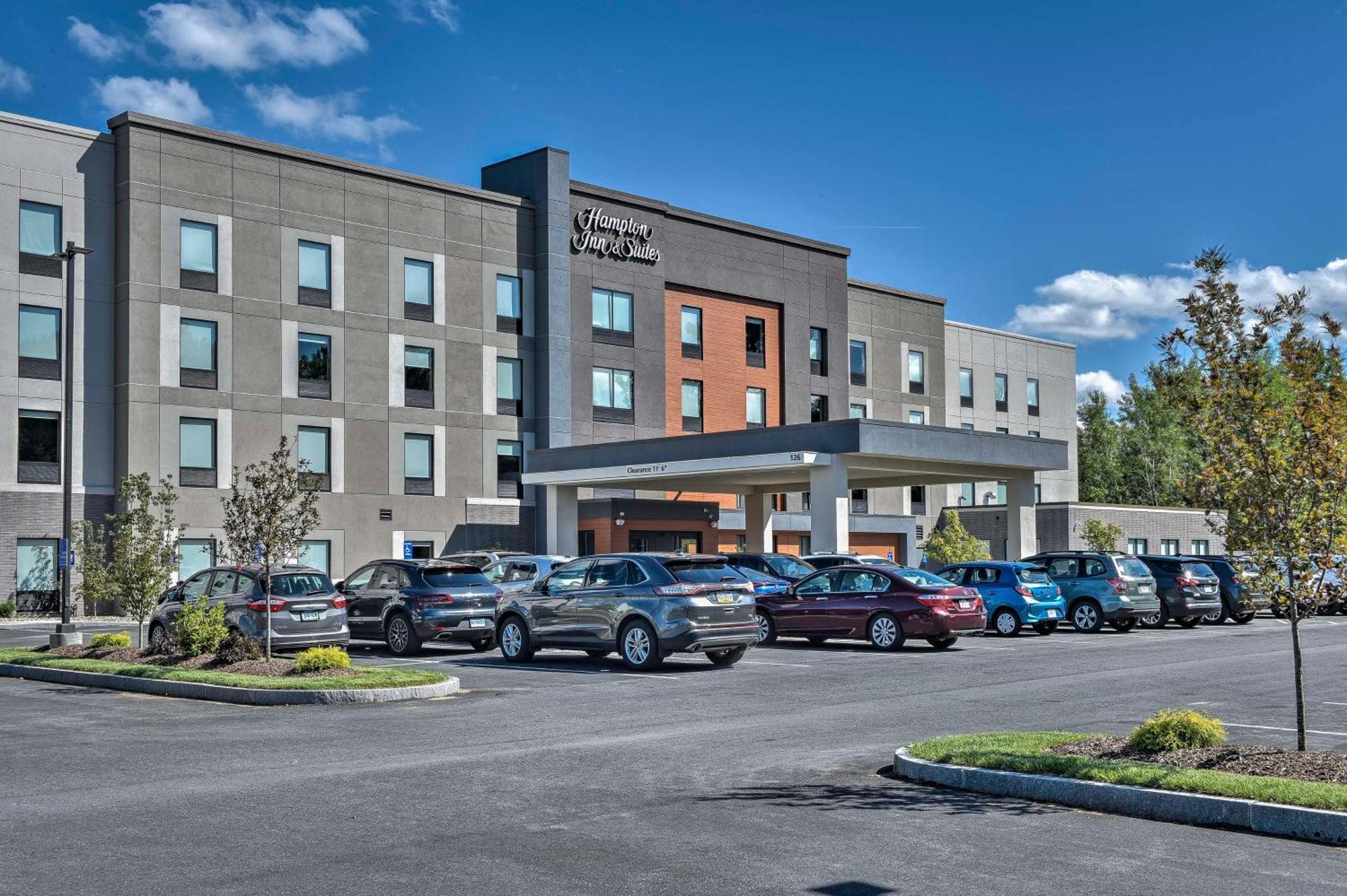 Hampton Inn & Suites Keene Buitenkant foto