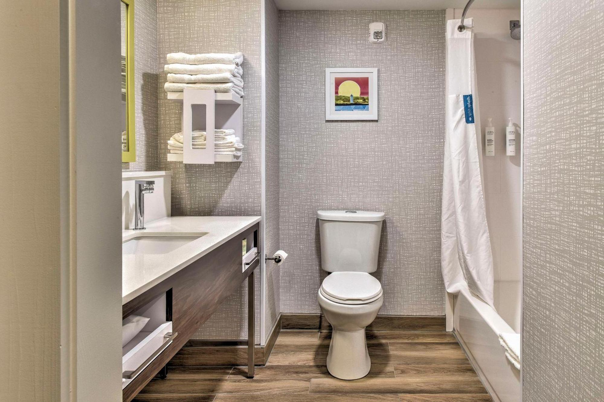 Hampton Inn & Suites Keene Buitenkant foto